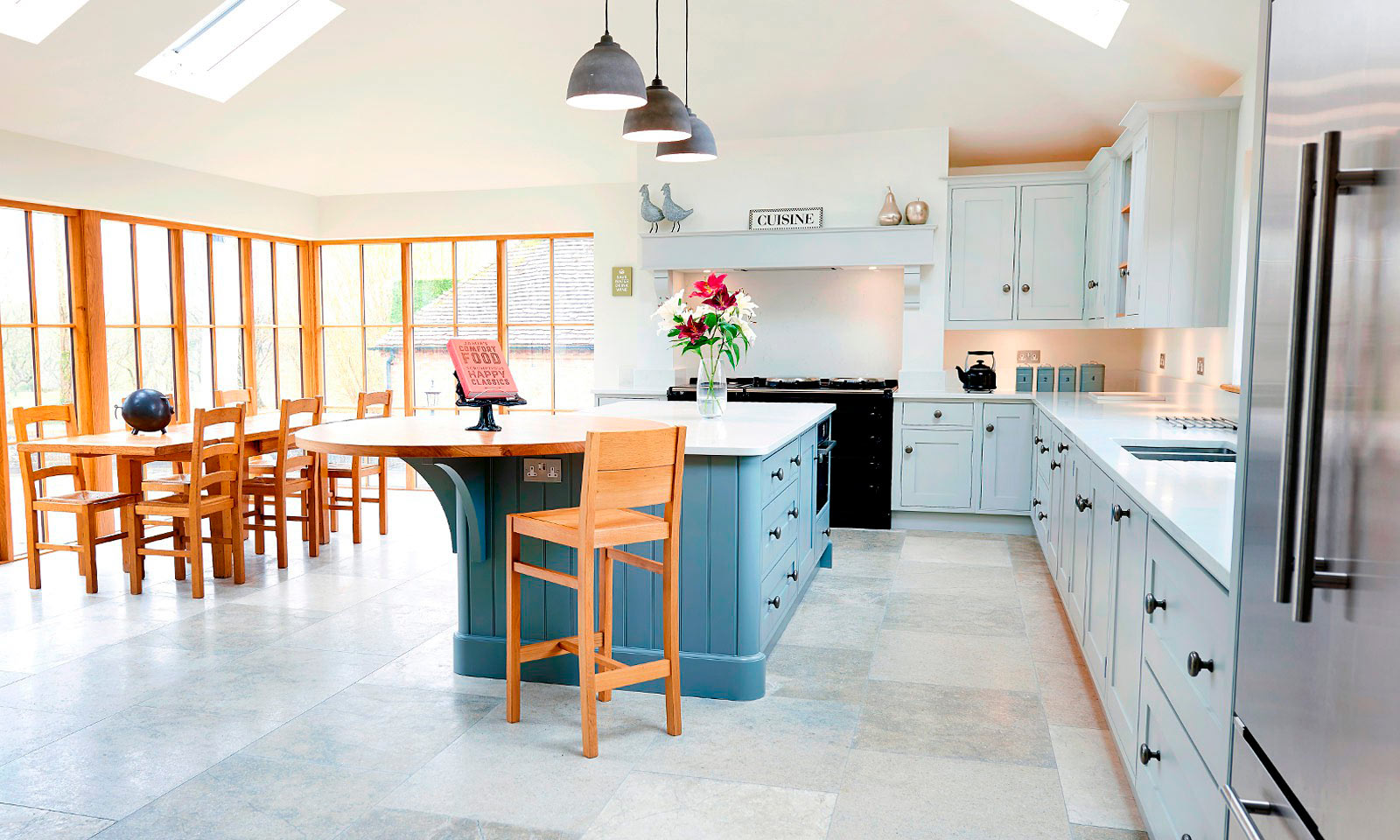 Biddenden. A classic handmade, hand-painted, Shaker style kitchen, installed in a large historic country villa. A bespoke hand-crafted kitchen manufactured by the skilled cabinet makers at Mounts Hill Woodcraft.